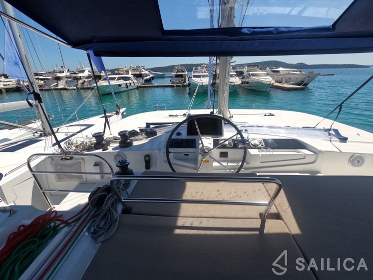 Lagoon 46  - Yacht Charter Sailica