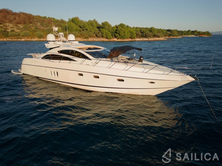 Sunseeker Predator 72 - Yacht Charter Sailica