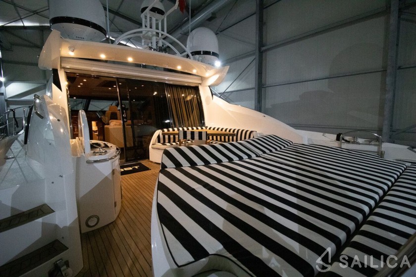 Sunseeker Predator 72 - Yacht Charter Sailica
