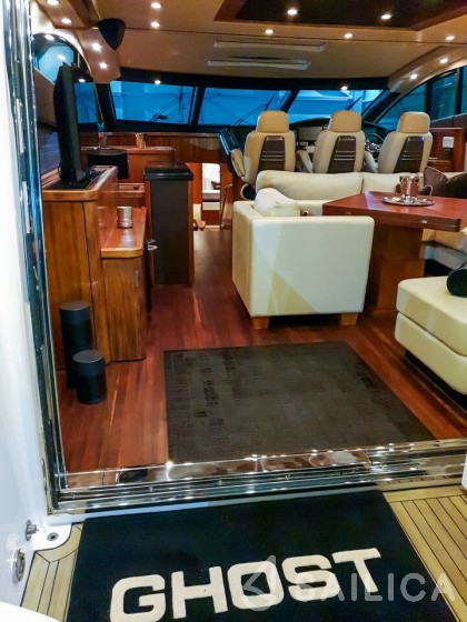 Sunseeker Predator 72 - Yacht Charter Sailica