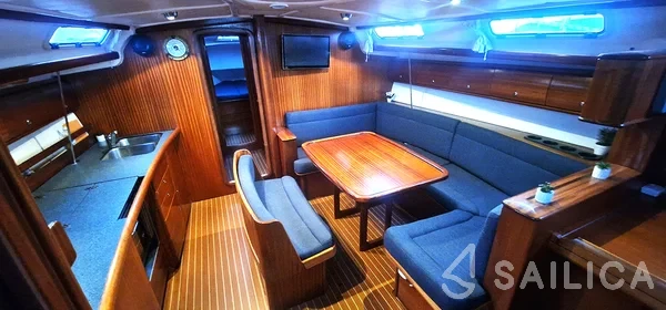 Bavaria 44 - Yacht Charter Sailica