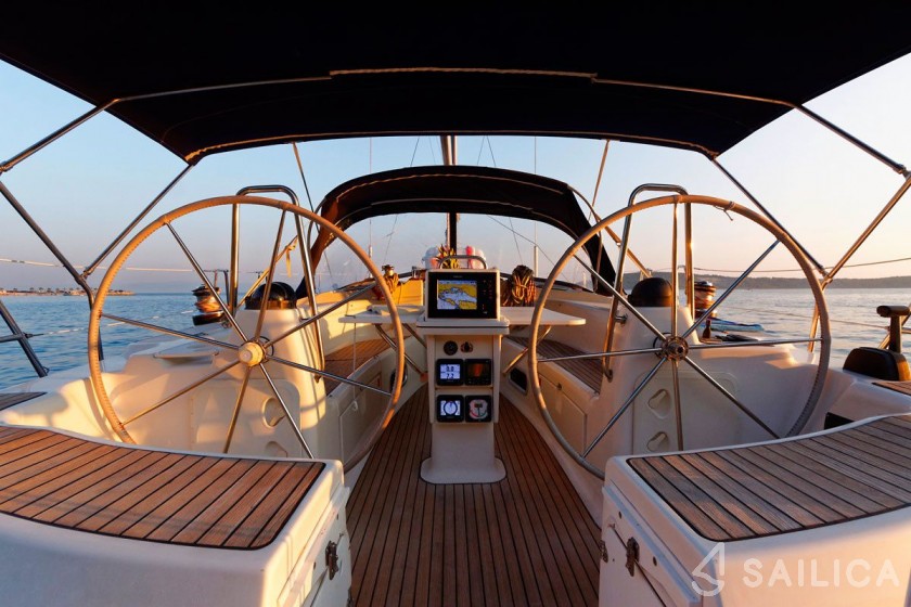 Bavaria 44 - Yacht Charter Sailica