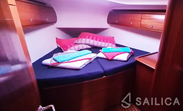 Bavaria 44 - Yacht Charter Sailica