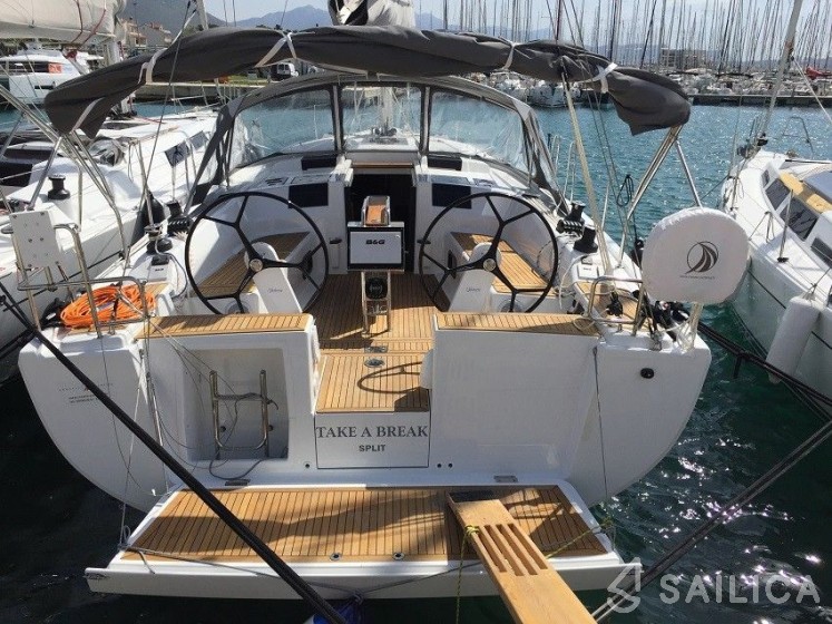 Hanse 415 - Yacht Charter Sailica