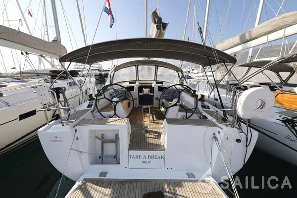 Hanse 415 - Yacht Charter Sailica