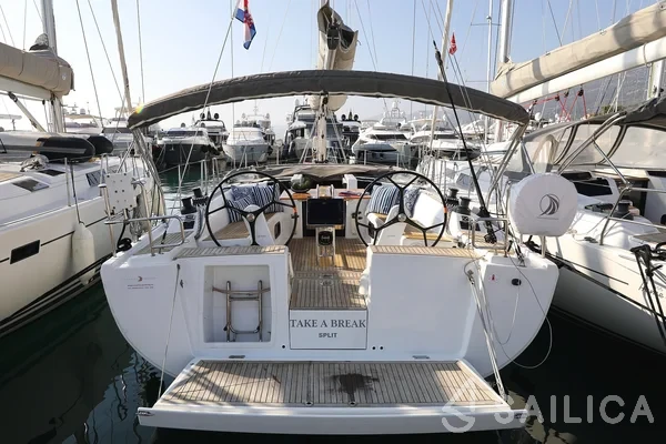 Hanse 415 - Yacht Charter Sailica
