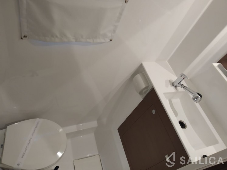 Bali Catspace - Yacht Charter Sailica