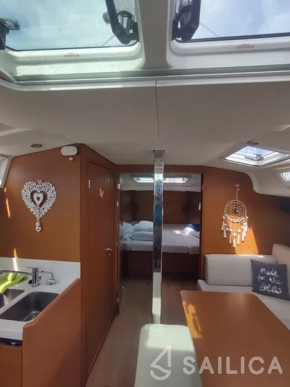 Sun Odyssey 440 - Yacht Charter Sailica