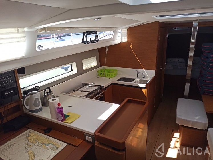 Sun Odyssey 440 - Yacht Charter Sailica