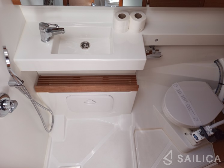 Sun Odyssey 440 - Yacht Charter Sailica