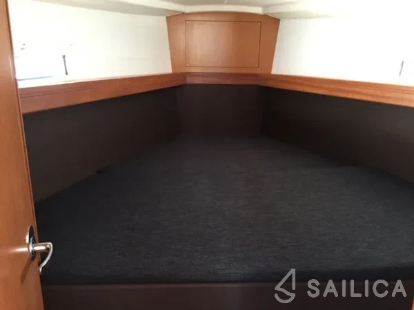 Bavaria 37 Cruiser - Yacht Charter Sailica