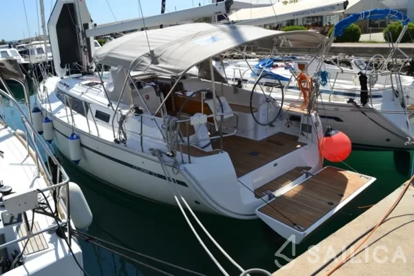 Bavaria 37 Cruiser - Yacht Charter Sailica
