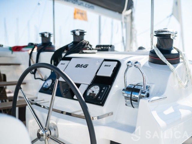 Lagoon 450 S - 4 + 2 cab. - Yacht Charter Sailica