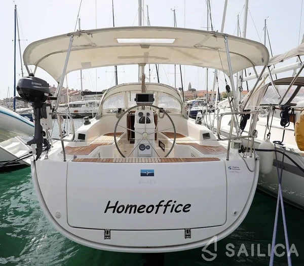 Bavaria 33 Cruiser - Yacht Charter Sailica