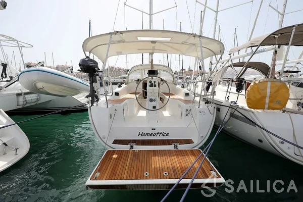 Bavaria 33 Cruiser - Yacht Charter Sailica