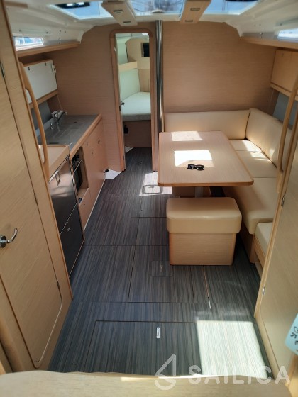 Dufour 390 - Yacht Charter Sailica
