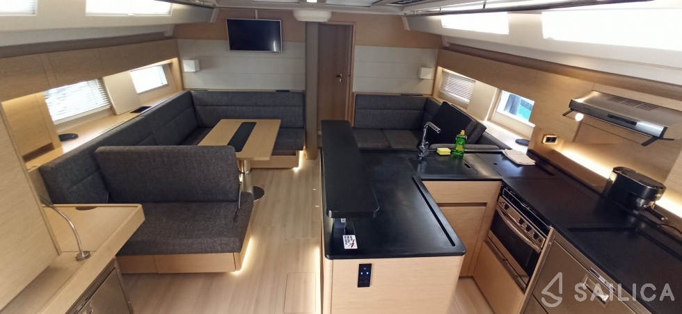 Hanse 588 - Yacht Charter Sailica