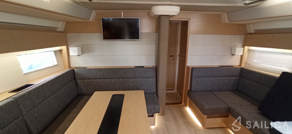 Hanse 588 - Yacht Charter Sailica
