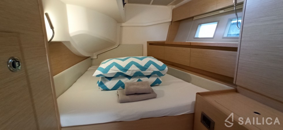 Hanse 588 - Yacht Charter Sailica