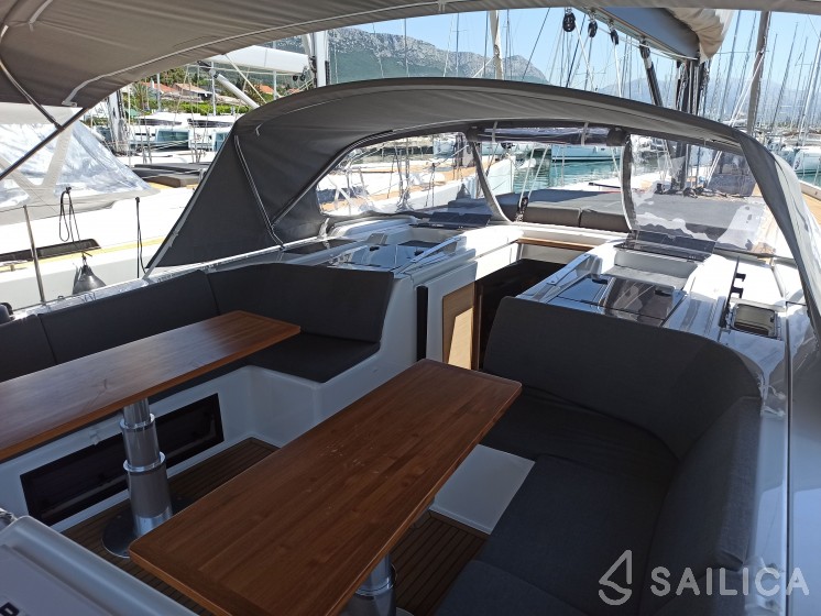 Hanse 588 - Yacht Charter Sailica