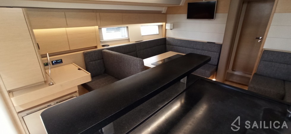 Hanse 588 - Yacht Charter Sailica