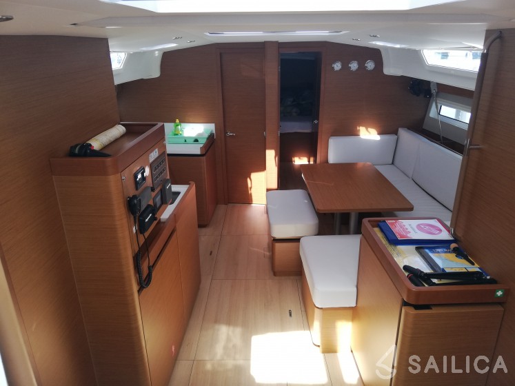 Sun Odyssey 490 - Yacht Charter Sailica