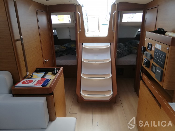 Sun Odyssey 490 - Yacht Charter Sailica