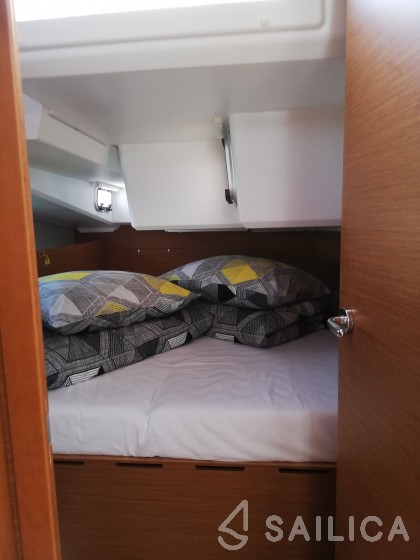 Sun Odyssey 490 - Yacht Charter Sailica
