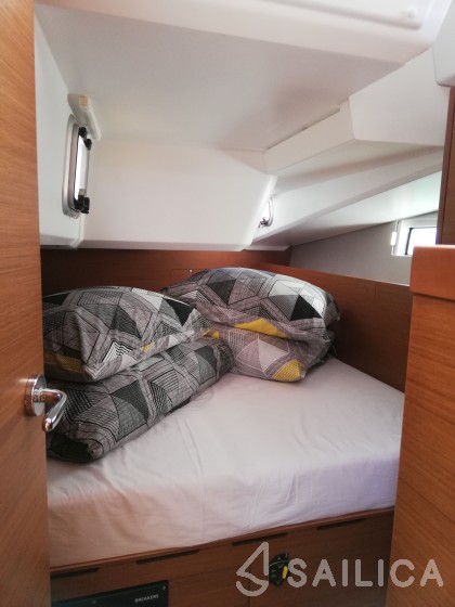 Sun Odyssey 490 - Yacht Charter Sailica