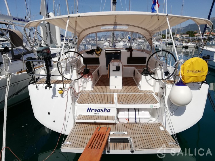 Sun Odyssey 490 - Yacht Charter Sailica