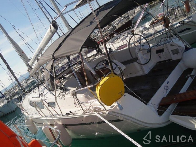 Bavaria 41 Cruiser - Yacht Charter Sailica