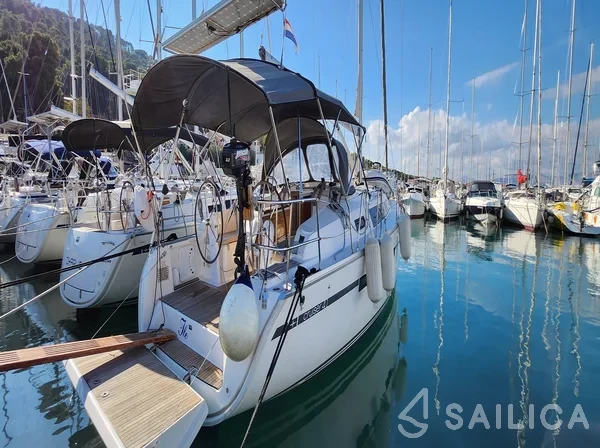 Bavaria 41 Cruiser - Yacht Charter Sailica
