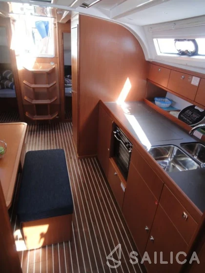 Bavaria 41 Cruiser - Yacht Charter Sailica