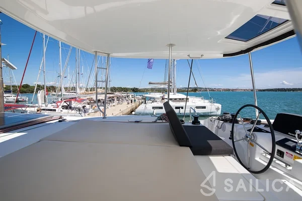 Lagoon 46  - Yacht Charter Sailica