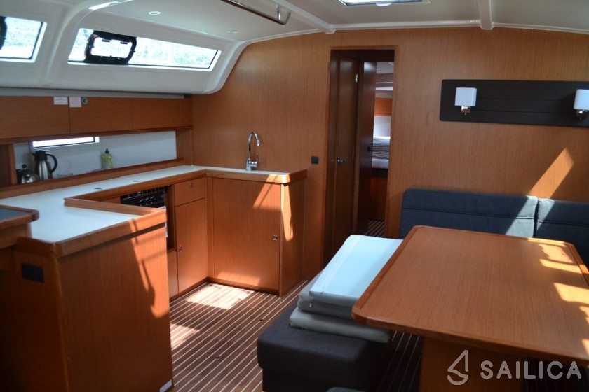 Bavaria 51 Cruiser - Yacht Charter Sailica