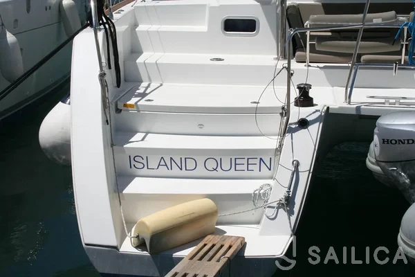 Lagoon 450  Flybridge - Yacht Charter Sailica