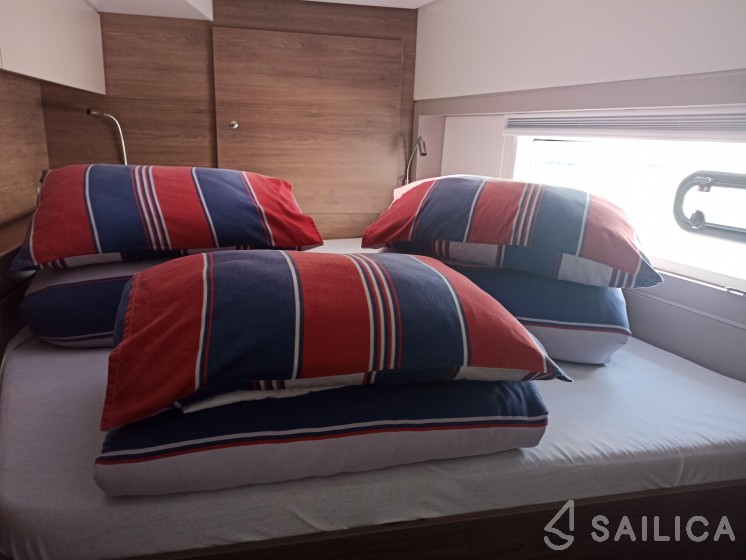 Bali 4.4 - Yacht Charter Sailica