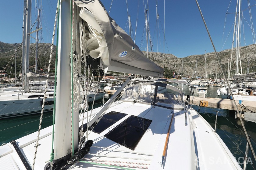 Hanse 458 - Yacht Charter Sailica