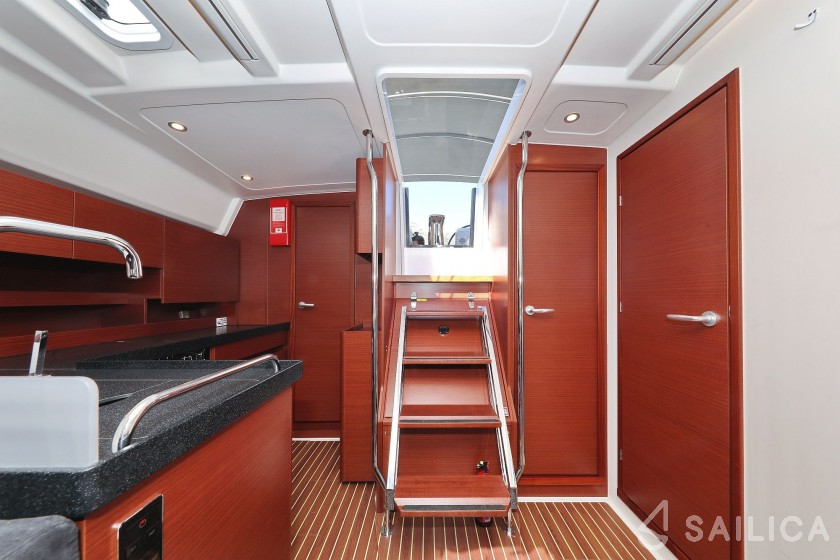 Hanse 458 - Yacht Charter Sailica