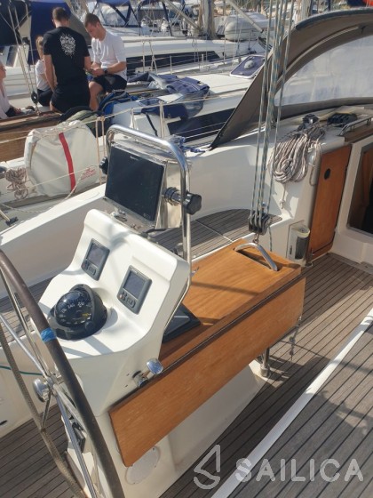 Bavaria 32 Cruiser - Yacht Charter Sailica