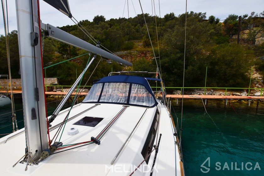 Oceanis 45 - Yacht Charter Sailica