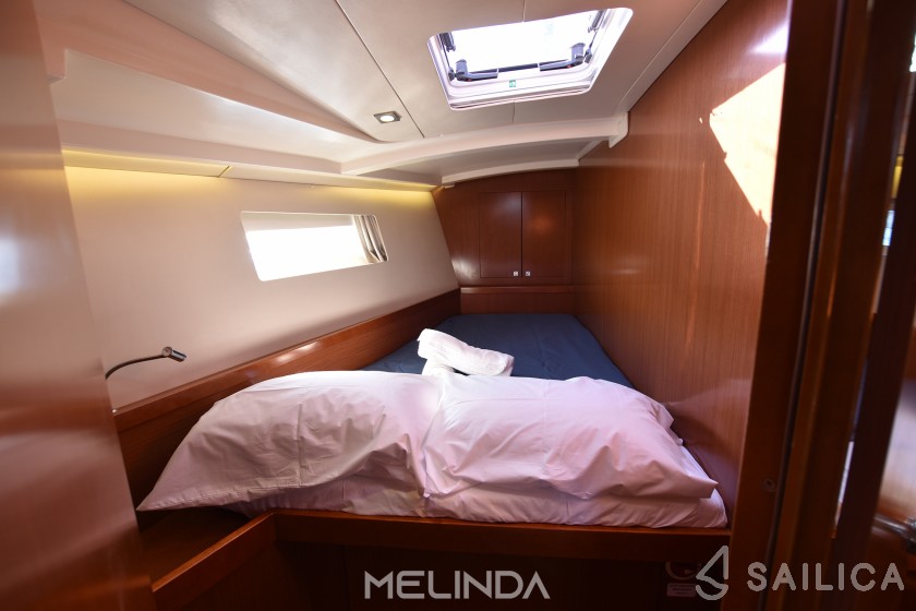 Oceanis 45 - Yacht Charter Sailica