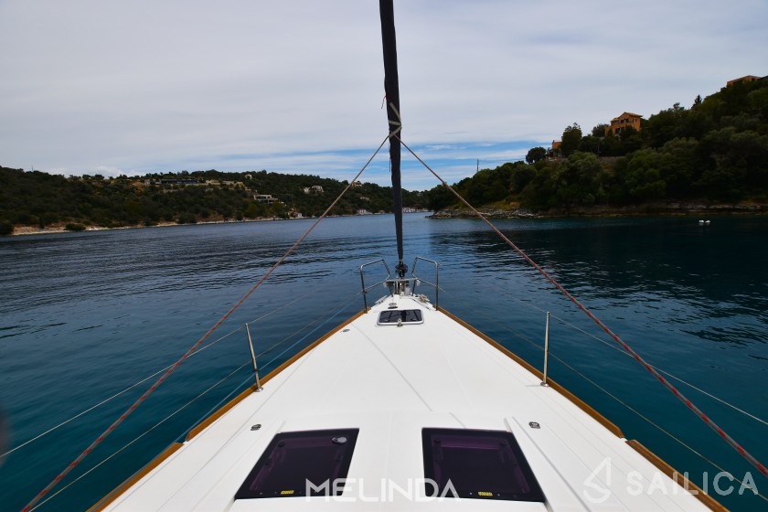 Oceanis 45 - Yacht Charter Sailica