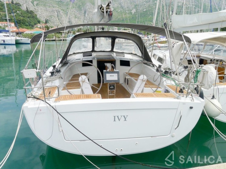 Hanse 415 - Yacht Charter Sailica