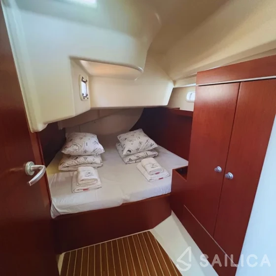 Hanse 415 - Yacht Charter Sailica