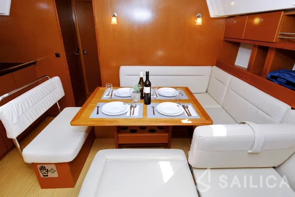 Bavaria 45 Cruiser - Yacht Charter Sailica