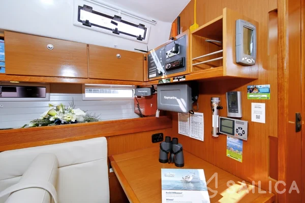 Bavaria 45 Cruiser - Yacht Charter Sailica