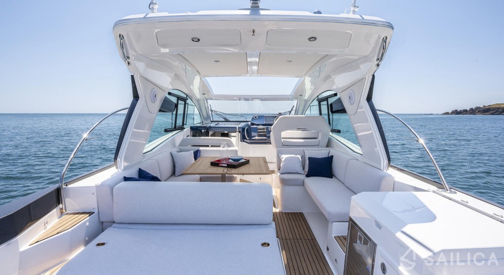 Gran Turismo 36 - Yacht Charter Sailica