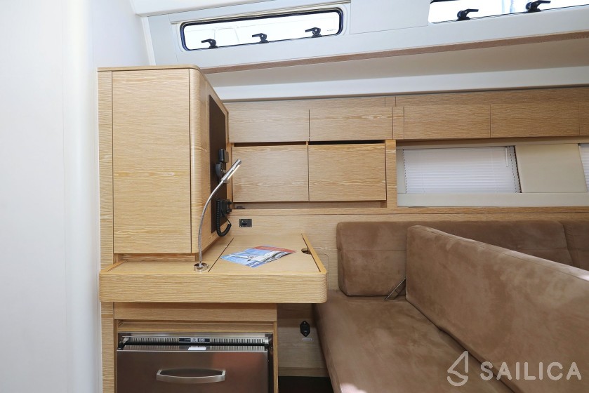 Hanse 588 - Yacht Charter Sailica
