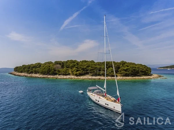 Hanse 588 - Yacht Charter Sailica